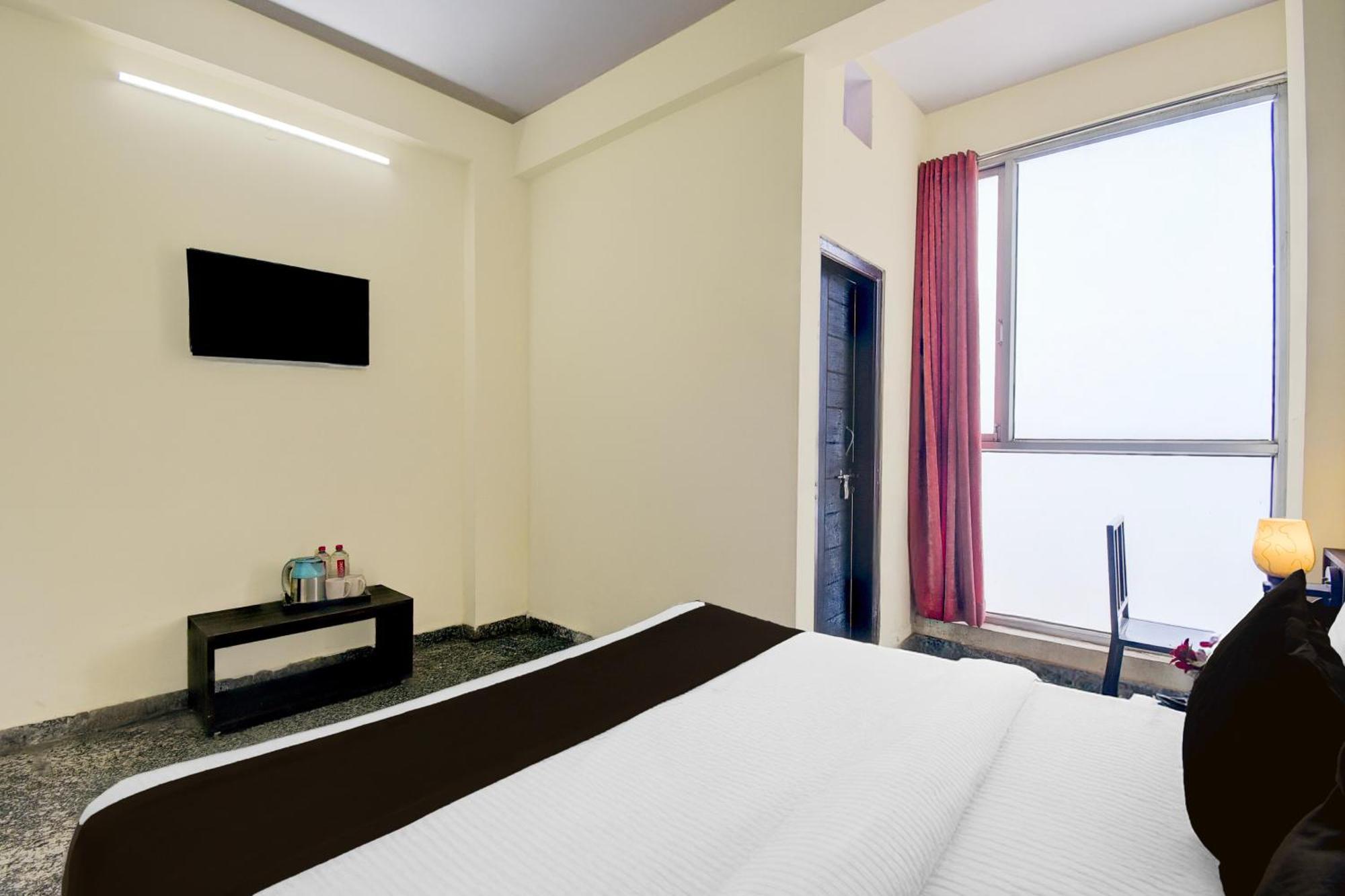 Hotel Collection O Patel Marg Near Cheelgadi Restaurant Jaipur